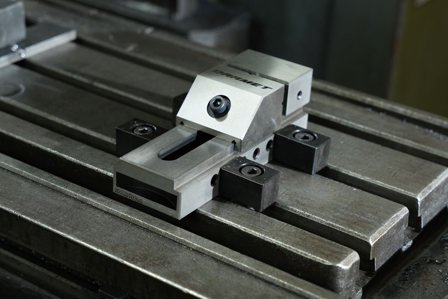 Łapa dociskowa M6 do imadła SPZB - DARMET (WG)