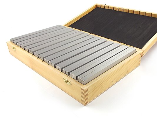 Bloczki równoległościenne | podkładki frezarskie 200 x 10 mm | zestaw 14 par |  PF 200/10 - 14/50x14 PB150-4