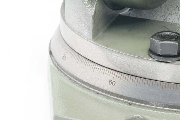 Imadło maszynowe uchylne kołyskowe 160 mm - FQU 160/125