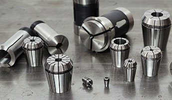 Tulejki zaciskowe do mocowania narzędzi trzpieniowych takich jak frezy, wiertła, pilniki obrotowe w oprawkach zaciskowych.