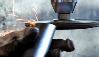 Ściernice, tarcze szlifierskie, ściernice trzpieniowe, tarcze do cięcia oraz szlifowania.