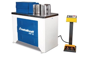 Hydrauliczna pozioma prasa gnąca HBP 30 o sile nacisku do 30 ton | 3000 W - METALLKRAFT 3812530