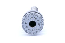 Śruba mikrometryczna z podziałką do regulacji głowicy wytaczarskiej GWZ-100 - DARMET