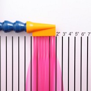 Dysza rozpylająca kątowa 90° z 8 otworami o średnicy 0,170" (~4,30 mm), system 1/2" - LOC-LINE (59881.1)