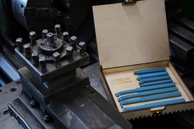 Pudełko drewniane na noże tokarskie lutowane 1212