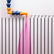 Dysza okrągła kątowa 90° o średnicy 1/8", system 1/4" - LOC-LINE (49440.1)