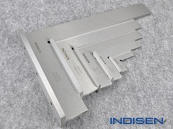 Kątownik stalowy ze stopą 300 x 200 mm - INDISEN (6010-3002)