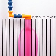 Dysza rozpylająca kątowa 90°, 6 otworów o średnicy 0,100" (~2,5 mm), system 1/4" - LOC-LINE (49442.1)