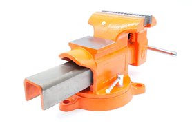 Imadło ślusarskie | szczęki ząbkowane 150 mm | z podstawą obrotową 360° - FORWARD 30606