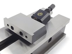 Imadło maszynowe 150 mm kompaktowe precyzyjne | typ 6820-150-425-205 - BISON 326820030200